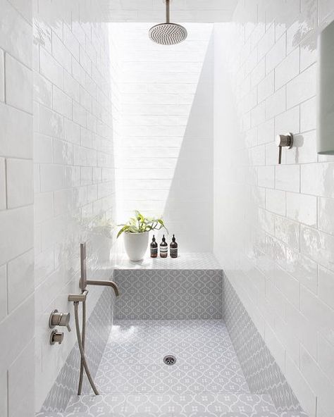 Soaker Tub With Shower, Bathroom Renovation Shower, Shower Bath Combo, Soaking Tub Shower Combo, Shower Design Ideas, Bathtub Shower Combo, Shower Storage, Luxury Shower, Shower Niche