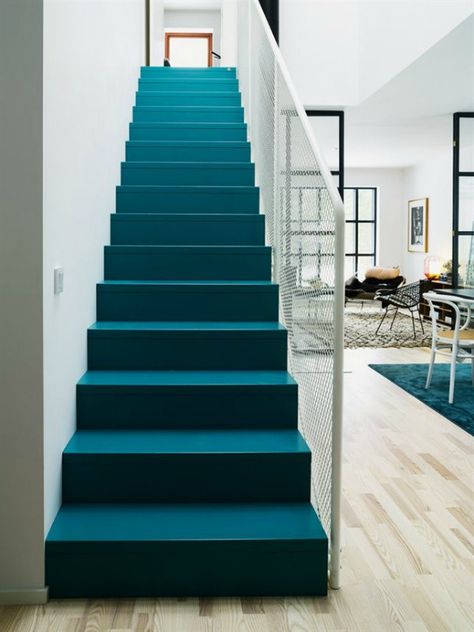 T.D.C: Statement Stairs Contemporary Stairs, Stairs In Living Room, Painted Stairs, Stair Decor, Wooden Stairs, Interior Stairs, Creative Home Decor, Carpet Stairs, Stair Runner