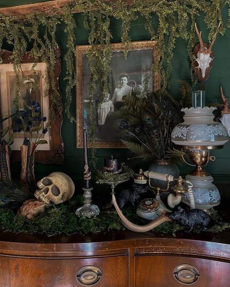 Otgw Decorations, Old World Halloween Decor, Woodsy Gothic Decor, Gothic Haunted House Decor, Witch Aesthetic Halloween Decor, Fairytale House Decor, Witch Cottage Aesthetic Interior, Moody Halloween Aesthetic, Forest Witch Decor