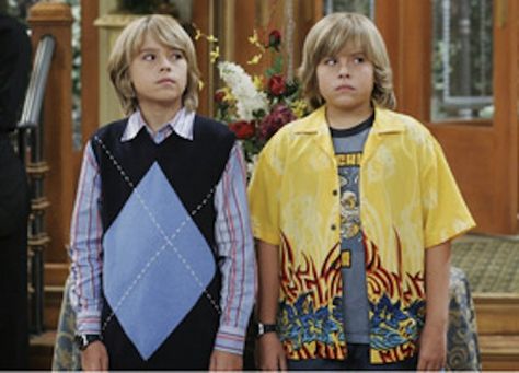 Zac And Cody Costume, Sweet Life On Deck, Suit Life On Deck, London Tipton, Old Disney Channel Shows, Old Disney Channel, Dylan And Cole, Disney Channel Shows, Brenda Song