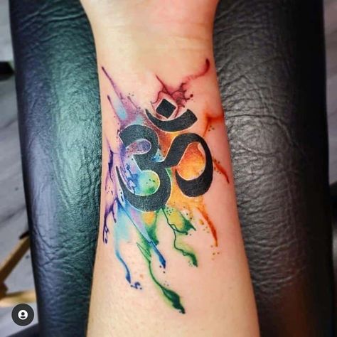 Bhakti Tattoo, Om Tattoo Color, Visionary Tattoo, Kentucky Tattoo, Chakra Tattoos, Splash Tattoo, Sacred Geometric Tattoo, Tattoo Yoga, Om Tattoo Design