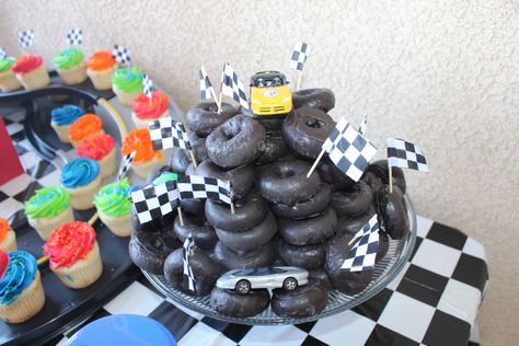 donut tire cake! Tire Cake, Monster Jam Birthday, Monster Jam Party, Spare Tires, Cars Birthday Cake, Hot Wheels Party, Truck Cakes, Birthday Donuts, Car Themed Parties