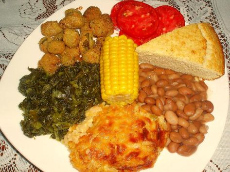 beans, cornbread, greens, corn on the cob, sliced tomatoes and fried okra! Now that's a meal!! Veggie Plate Dinner Ideas, Country Vegetable Dinner, Southern Vegetable Plate Dinner, Southern Food Plate, Veggie Plates Dinner, Southern Veggie Plate Dinner, Southern Vegetable Plate, Meatless Sunday Dinner Ideas, Veggie Plate Dinner