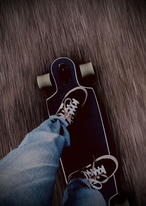 Longboarding Aesthetic, Long Boarding Aesthetic, Long Board Aesthetic, Guy Skateboarding Aesthetic, Long Board, Long Boarding, Longboard Aesthetic, Skateboard Dark Aesthetic, Cool Longboards