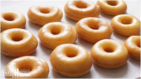 Melt In Your Mouth Donut Recipe, How To Make Doughnuts Recipes, Best Donut Recipe Homemade, Emmas Goodies, Ace Donut, Krispy Kreme Glazed Donut, Glazed Donuts Recipe, Donuts Homemade, Raised Donuts