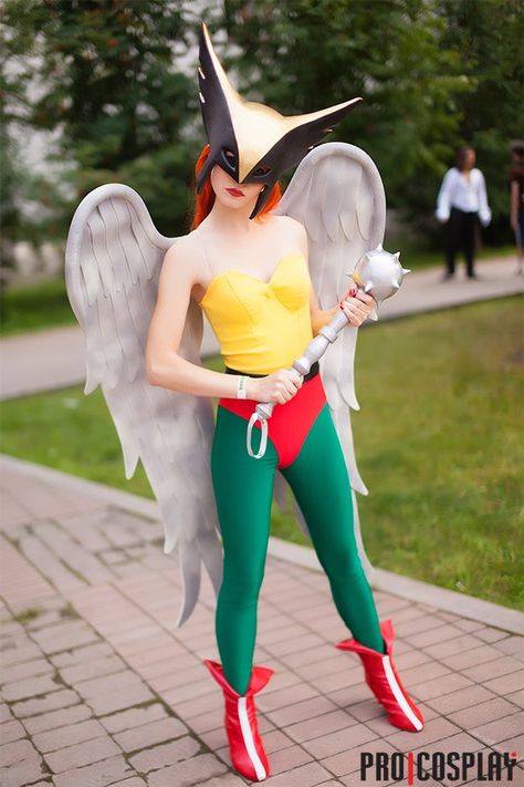 Perfect Hawkgirl! Hawk Girl Cosplay, Hawk Girl Costume, Hawkgirl Costume, Hawkgirl Cosplay, League Cosplay, Hawk Girl, Justice League Costumes, Dc Comics Cosplay, Superhero Cosplay