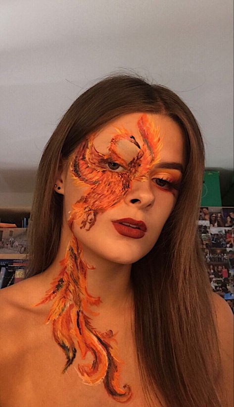 Phoenix Makeup Look, Phoenix Costume Makeup, Phoenix Face Paint, Fire Element Makeup, Face Painting Aesthetic, Maquillage Harry Potter, Phoenix Makeup, Fire Makeup, Makeup Artistic