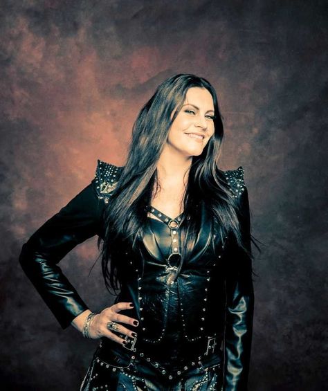 Floor Jansen, sexy metal singer from Nightwish. Witcher Wallpaper, Ladies Of Metal, Floor Jansen, Heavy Metal Girl, Heavy Metal Art, Women Of Rock, Modern Talking, Symphonic Metal, Female Guitarist