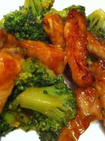 Pork And Broccoli Stir Fry, Pork And Broccoli, Asian Chili Garlic Sauce, Pork Broccoli, Holiday Roast, Beef Ideas, Wok Recipes, Christmas Roast, Asian Pork