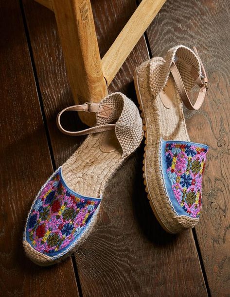 Whimsical Shoes, Fairy Whimsical, Kentucky Derby Party, Boden Uk, Over 50 Womens Fashion, Espadrille Sandals, Comfortable Sandals, Flat Espadrille, Espadrilles Wedges