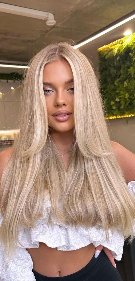 Beige Blonde Hair, Perfect Blonde Hair, Tan Skin Blonde Hair, Bright Blonde Hair, Bombshell Hair, Summer Blonde Hair, Beige Hair, Dyed Blonde Hair, Light Blonde Hair