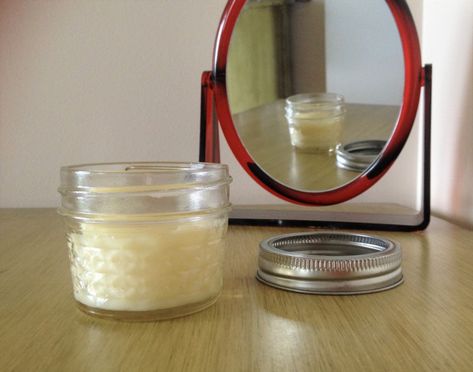 Natural Wax Hair Removal, Diy Hair Wax, Wax Homemade, Waxing Vs Shaving, Lip Balm Honey, Beeswax Recipes, Diy Natural Hair, Hair Wax Stick, Natural Hair Styling