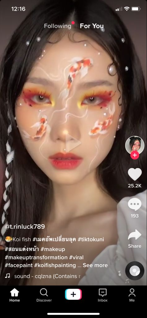 Koi Fish Face Paint, Koi Fish Makeup Look, Koi Fish Eye Makeup, Goldfish Makeup, Koi Fish Makeup, Jellyfish Makeup, Fish Makeup, Japan Makeup, Coy Fish