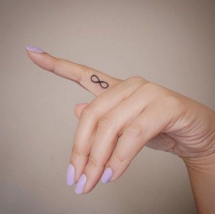 Infinity Tattoo On Finger, Infinity Finger Tattoos, Side Finger Tattoos, Small Infinity Tattoos, Tattoo On Finger, Small Girly Tattoos, Small Finger Tattoos, Finger Tattoo For Women, Finger Tattoo Designs