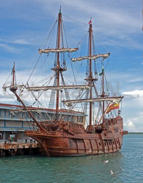 Spanish Galleons | Spanish galleon docks in Cebu port | Cebu Daily News Spanish Empire, Galleon Ship, Spanish Galleon, Old Sailing Ships, Ship Of The Line, Vintage Boats, Sailing Vessel, Ship Drawing, Cebu City