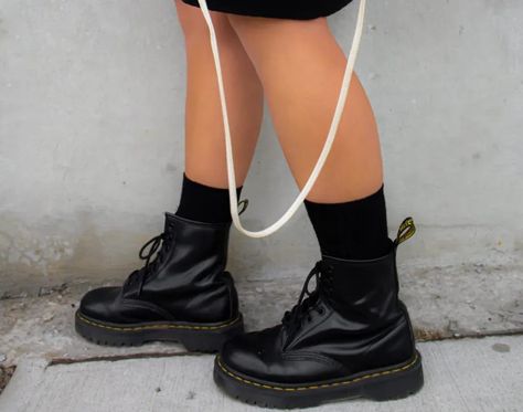 Combat Boots With Socks, Styling Combat Boots, Boots With Socks, How To Style Combat Boots, Style Combat Boots, Edgy Boots, Chunky Combat Boots, Oversized Black Sweater, Sweater Dress Oversized