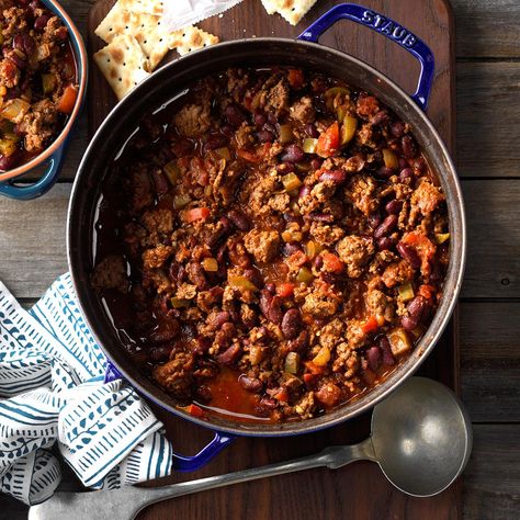 Firehouse Chili Firehouse Chili Recipe, Firehouse Chili, Best Chili Recipe, Dutch Oven Recipes, Beef Chili, Fall Dinner Recipes, Fall Soups, Taco Soup, Fall Dinner