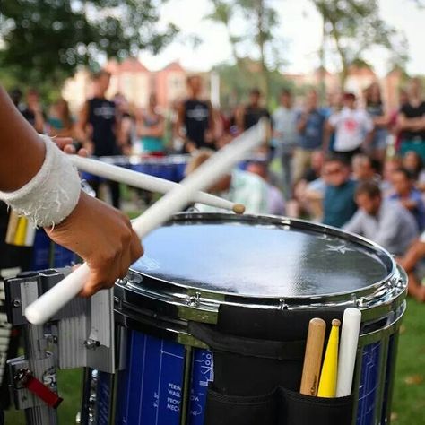 2014 Blue Stars Marching Band Drumline, Marching Snare Drum, Marching Snare, Matthew Morrison, Drum Corps, Band Kid, Color Guard, Love Band, Snare Drum