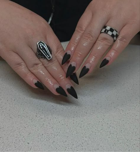 Valentines Nails Stiletto Simple, Matte Black Heart Nails, Edgy Heart Nails, Valentine’s Day Black Nails, Black Nails Heart Design, Black Heart Almond Nails, Black Valentines Day Nails Stiletto, Heart Nails Inspiration, Black Heart Tip Nails