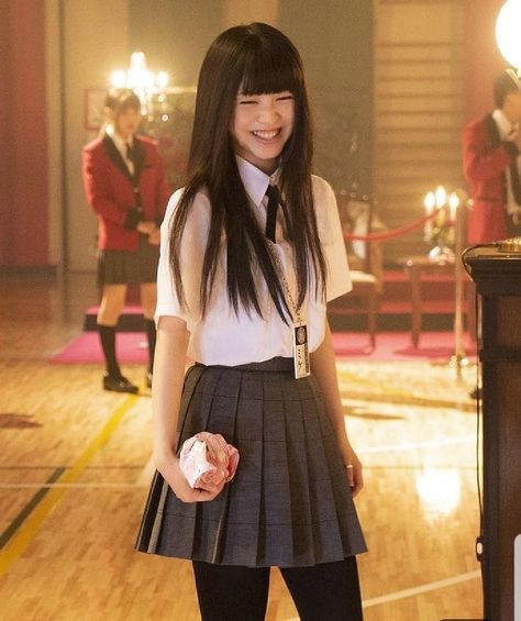 Minami Hamabe Kakegurui, Yumeko Live Action, Minami Hamabe Icons, Kakegurui Live Action, Japanese Uniform, Anime School, Cosplay Kawaii, Girl Cat, Yumeko Jabami