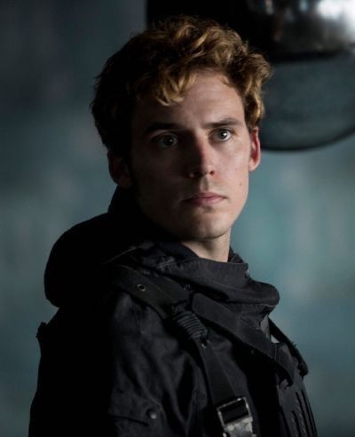 Finnick Odair Sam Claflin, Hunger Games Finnick, Rabastan Lestrange, Hunger Games Characters, Stile Blair Waldorf, Finnick Odair, Sam Claflin, Hunger Games 3, Suzanne Collins