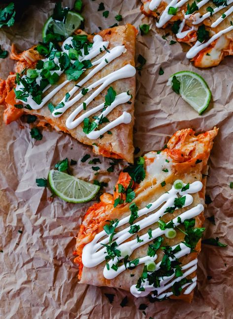 Buffalo Chicken Quesadilla Baked Caprese Chicken, Easy French Bread Recipe, Buffalo Chicken Quesadilla, Chinese Orange Chicken, Buffalo Ranch Chicken, Modern Honey, Fall Meals, Buffalo Ranch, Corn Chicken