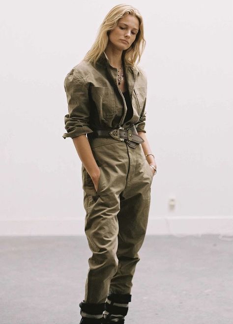 Marble Caves, Military Inspired Outfit, Socotra Island, Army Outfit, Army Look, Safari Outfits, Socotra, Round Pool, Jeans Petite