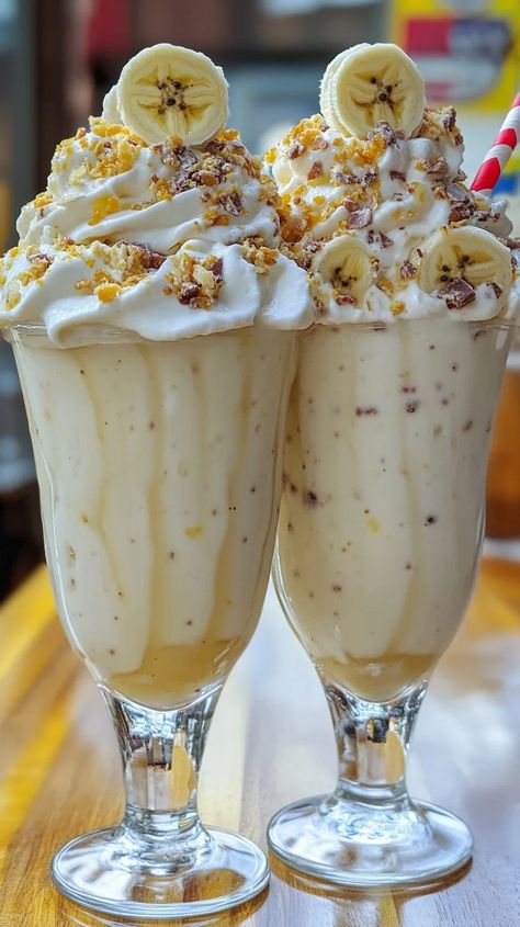 Ultimate Banana Split Milkshakes Recipe Guide Check more at https://fridastaqueria.shop/ultimate-banana-split-milkshakes-recipe-guide/ Peanut Butter Milkshake Recipe, Peanut Butter Milkshake, Milkshake Recipe, Banana Milkshake, Fast Recipes, Chocolate Milkshake, Milkshake Recipes, Milk Shakes, Fast Easy Meals