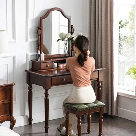 Dressing Table Aesthetic, Mirror Makeup Table, European Bedroom, Retro Dresser, Vanity Vintage, Table Aesthetic, Table Drawer, Drawer Wood, Aesthetic Mirror