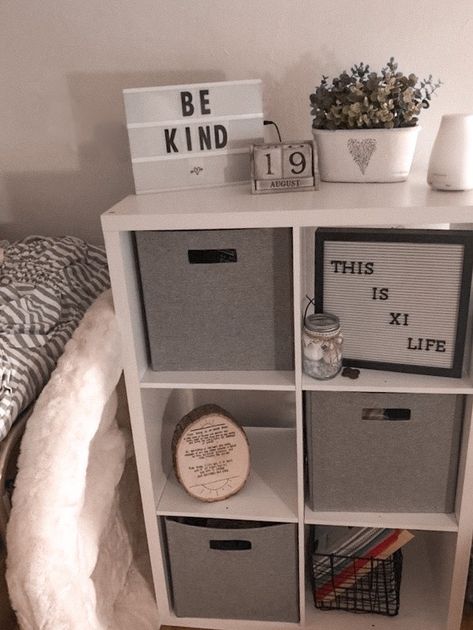 Cubby Storage Ideas Bedroom Aesthetic, Cubby Storage Ideas Bedroom, Desk Cubby, Cubby Ideas, Nail Room Ideas, Apartment Vibes, College Bedroom, Under Stairs Cupboard, Dorm Inspo