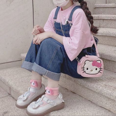 Pastel Oversized Outfits, Simple Harajuku Outfits, Simple Kidcore Outfits, Kawaii Overalls Outfit, Kawaii Clothes Summer, Bubblegumcore Aesthetic Outfits, Comfy Kawaii Outfits, Kawaii Outfits With Jeans, Pastel Blue Outfit Aesthetic