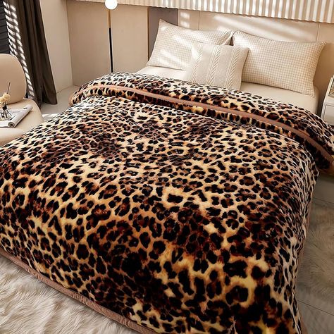 Amazon.com: MODUSKYE Mink Blankets, 8.8 LB Korean Heavy Plush 78 * 90 inch 2 Ply Mink Blankets with Leopard Pattern Queen Supper Soft Cozy Raschel Bedding Blanket for Autumn Winter(Brown+Black) : Home & Kitchen Blankets For Winter, Tropical Style, Room Inspiration Bedroom, Leopard Pattern, Dream House Decor, Fleece Throw Blanket, Soft Blankets, Bed Blanket, Bed Throws