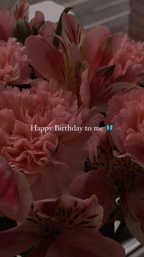 Happy Birthday Fancy, It's My Birthday Instagram, Boarders Designs For Projects, Happy Birthday To Me Quotes, Birthday Balloons Pictures, Hbd To Me, Cute Birthday Pictures, Happy Birthday Wallpaper, Birthday Wishes For Friend