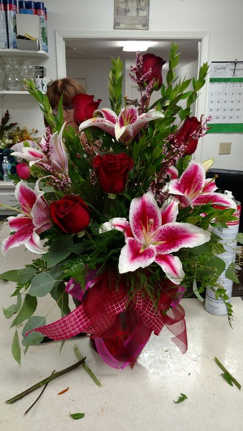 Lilies And Roses, Lilly Arrangements Florists, Lilly Flower Arrangements, Lily Flower Arrangements Vase, Roses And Lilies Arrangements, Pink Lily Arrangement, Valentine Flower Arrangements, Floral Designs Arrangements, Contemporary Flower Arrangements