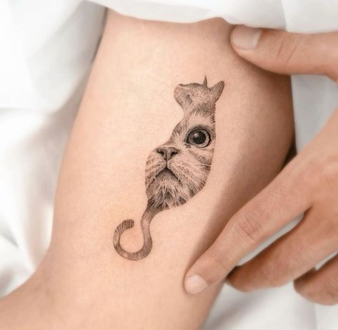 Tattoo Cat Ideas, Cat Memorial Tattoos, Pet Memorial Tattoo Cat, Cat Memorial Tattoo, Cat Eye Tattoos, Cat Paw Tattoos, Memorial Tattoo Ideas, Pet Memorial Tattoo, Unique Tattoos For Women