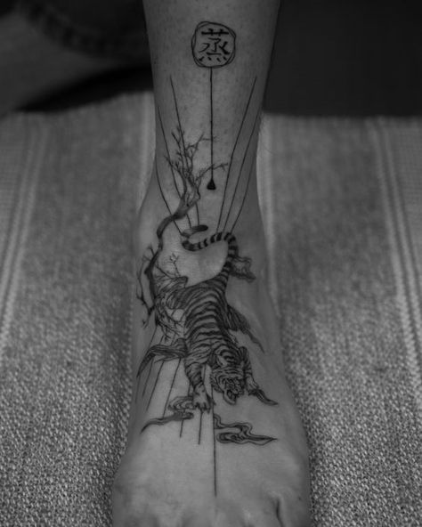 Tiger Tattoo by Zeynepkrut Tattoo Tiger, Tiger Tattoo, Foot Tattoo, Tattoos