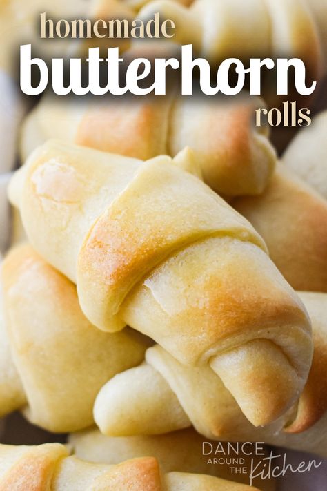 Butter Horn Rolls, Butterhorn Rolls Recipe, Butterhorn Rolls, Crossiant Recipes, Dance Around The Kitchen, Sweet Dinner Rolls, Festive Appetizers, Bread Maker Recipes, Holiday Side Dishes