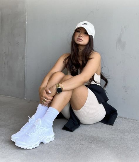 Air Max Plus Outfits Women, Nike Air Max Plus Outfit, Air Max Plus Outfits, Plus Outfits, Baggy Outfit Ideas, Wavy Lines, Future Outfit, Air Max Women, Shoe Inspo