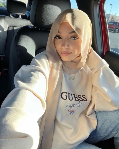 Estilo Hijab, Hijabi Fits, Style Tutorial, Stile Hijab, Modern Hijab Fashion, Muslim Outfits Casual, Hijabi Fashion Casual, Fashion Top Outfits, Hijabi Style