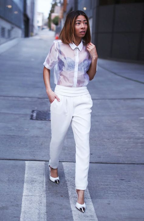 15 Ways to Wear Sheer Without Feeling Overexposed  - Cosmopolitan.com Crop Top Elegante, Sheer Top Outfit, Sheer White Shirt, White Sheer Top, Sheer Tops, Seattle Fashion, Sheer Clothing, Sheer Kimono, Fashion Tag