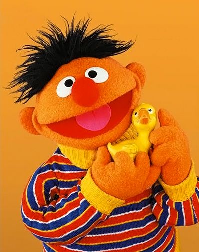 Sesame Street - Ernie and his Rubber Duckie Bert And Ernie Costume, Epi Y Blas, Beto Y Enrique, Ernie Und Bert, Sesame Street Muppets, Bert & Ernie, Sesame Street Characters, Fraggle Rock, The Muppet Show