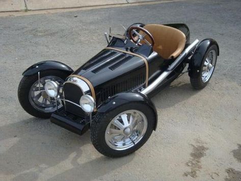 Cycle Kart, Vintage Pedal Cars, Mini Jeep, Diy Go Kart, Cycle Car, Car Frames, Bugatti Cars, The Pub, Jaguar E Type