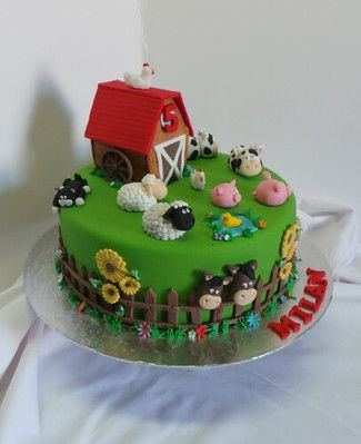 Animal Cakes For Kids, Farm Birthday Cakes, Farm Animal Cupcakes, Second Birthday Cakes, Farm Animal Cakes, Animal Birthday Cakes, Farm Animals Birthday Party, Farm Themed Birthday Party, Farm Cake