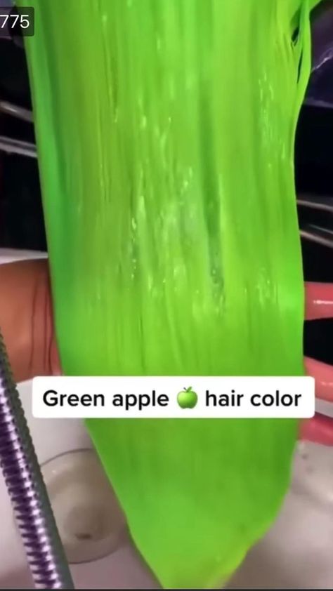 Hair Color Ideas Videos, How To Dye Your Hair At Home, Hair Coloring Videos, Died Hairstyles Hair Dye, Crazy Hair Dye, Hair Diy Ideas, Hair Color Videos, How To Dye Hair, Hair Dye Videos