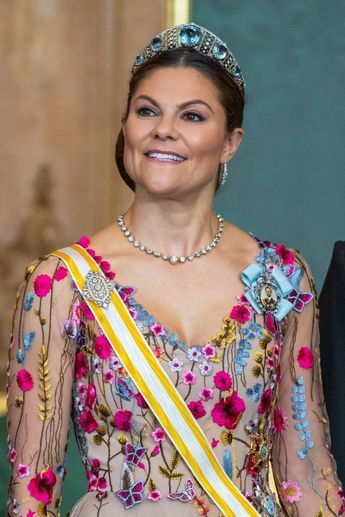 Crown Princess Victoria and Prince Daniel Attend State Banquet in Honour of the King and Queen of Spain Swedish Tiaras, Kokoshnik Tiara, Victoria Style, Kroonprinses Victoria, State Banquet, Queen Of Spain, Vintage Photography Women, Queen Of Sweden, Princess Sofia Of Sweden