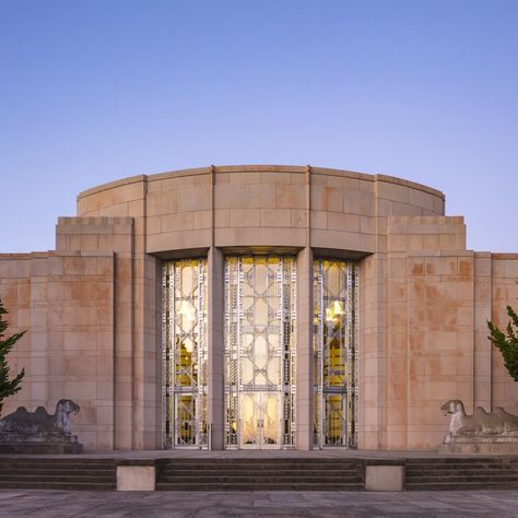 Seattle Art Museum, Asian Art Museum, Modern Extension, Seattle Art, Architecture Landmark, Museum Architecture, Glass Facades, Korean Art, 1930s Art Deco