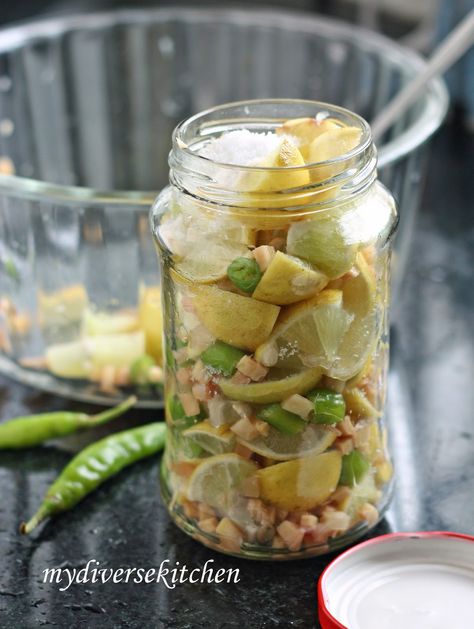 Lemon Pickle, Lime Pickles, Fermented Pickles, South Indian Style, Red Chilli Powder, Vegan Inspiration, South Indian Food, Chutney Recipes, Food Preservation