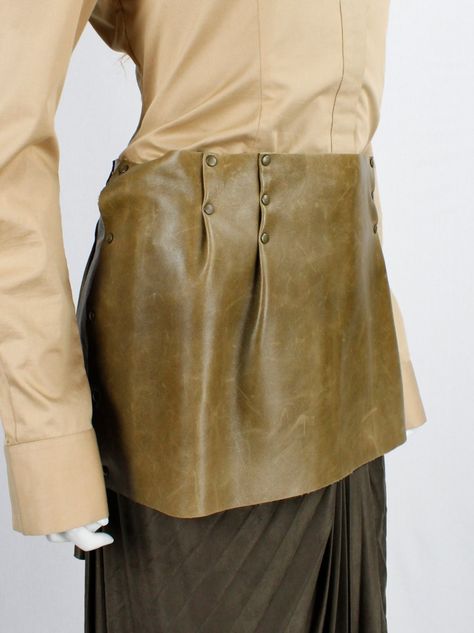 Brown Leather Mini Skirt, Af Vandevorst, Leather Miniskirt, Leather Clothes, Leather Clothing, Leather Mini Skirt, Leather Mini Skirts, Looks Style, Mode Inspiration