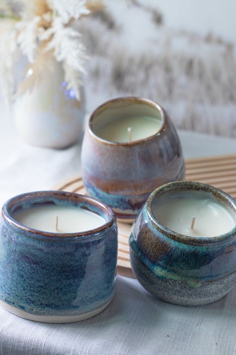 Candles In Ceramics, Candles In Pottery, Candle In Ceramic Jar, Pottery Gift Ideas Diy, Candle Pottery Ideas, Pottery Candle Holders Ideas, Ceramic Candle Holders Pottery, Ceramic Candle Holders Ideas, Pottery Candles