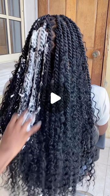 Goddess Braids Twist, Mali Twist Braids, Goddess Twists Hairstyles, Goddess Marley Twist, Bohemian Marley Twists, Marley Twists With Curls, Singalese Twist, Senegalese Twist With Curly Ends, Senegalese Twists With Curls